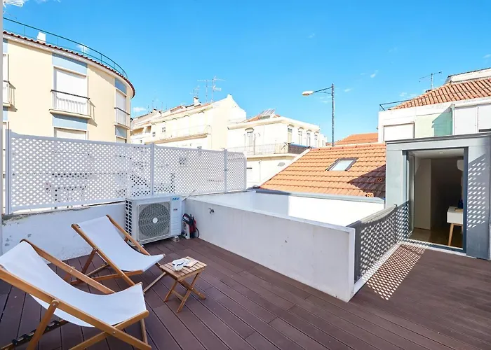 Charming House With Terrace In Lisbon.Wifi.