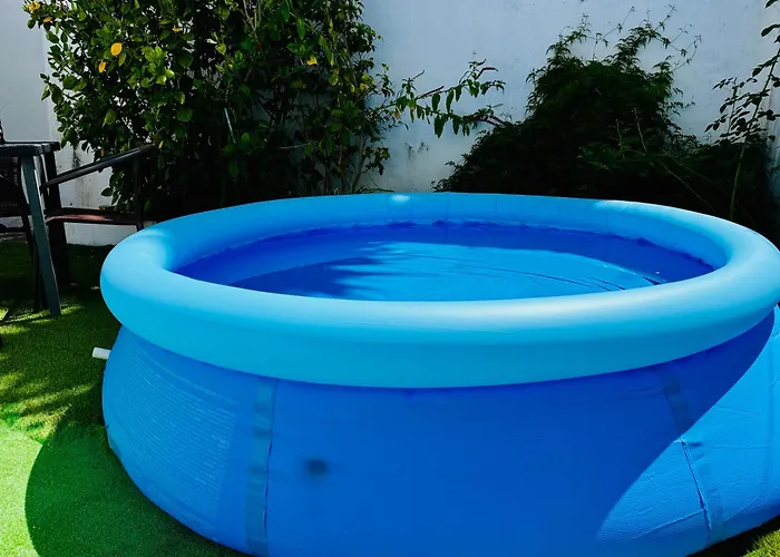 Benfica House In Lisbon With Pool & Garden
